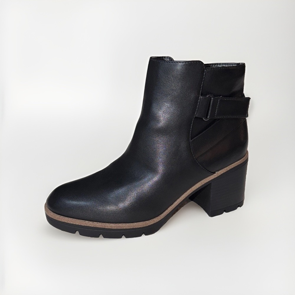 Naturalizer Madalynn Black Water Repellent Boot Woman's 11 Wide 3" Block Heel